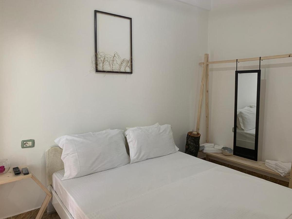 Kenza Apartments Sarande Room photo