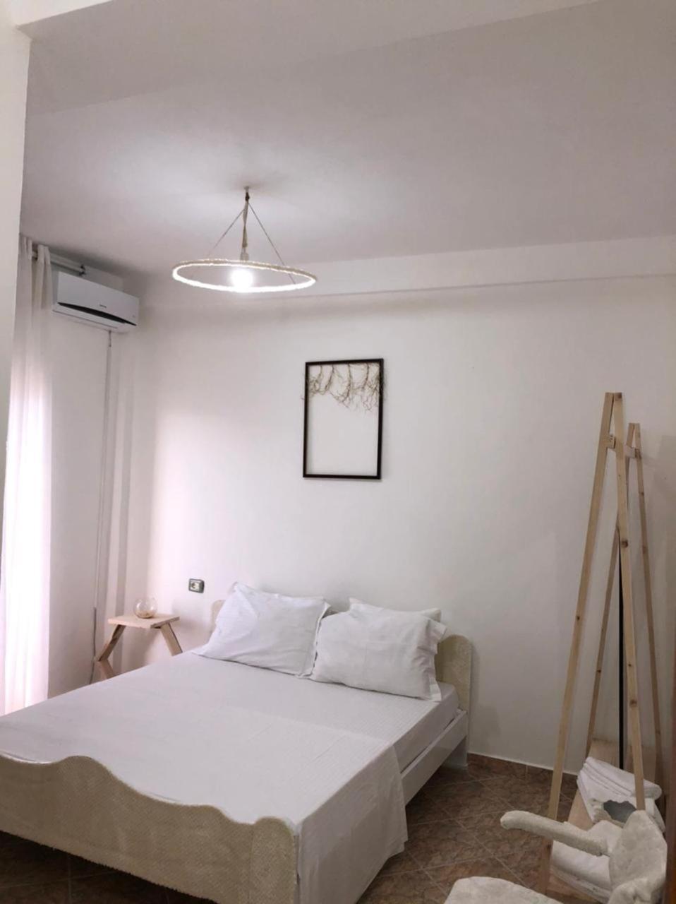 Kenza Apartments Sarande Room photo