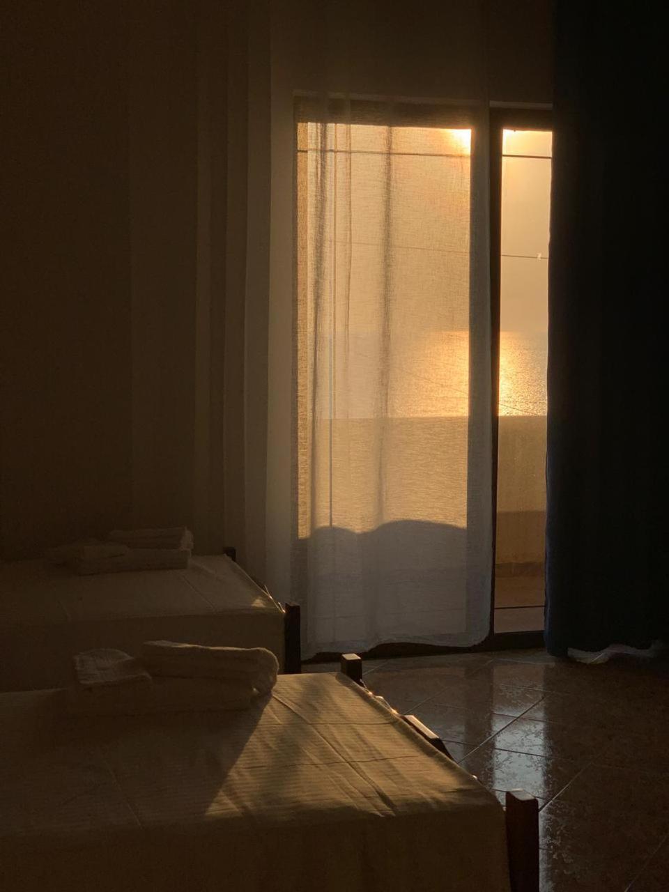 Kenza Apartments Sarande Room photo