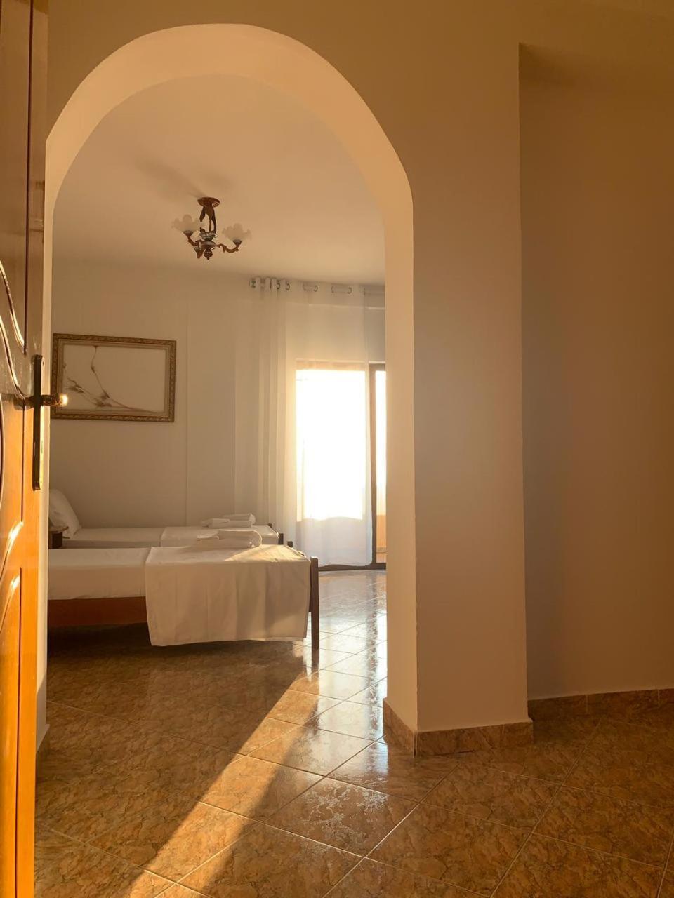 Kenza Apartments Sarande Room photo