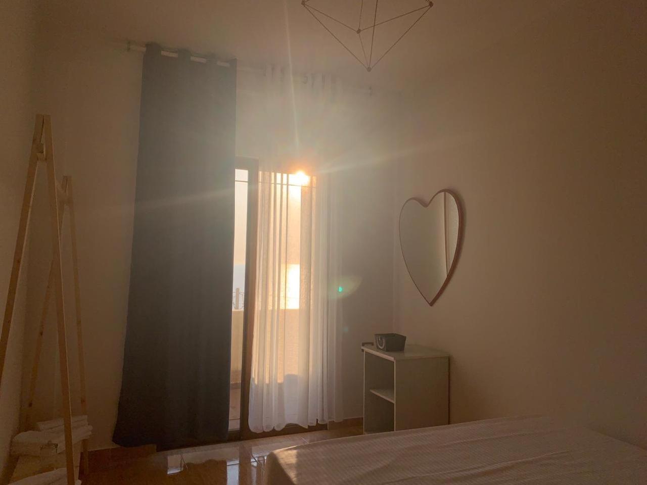 Kenza Apartments Sarande Room photo