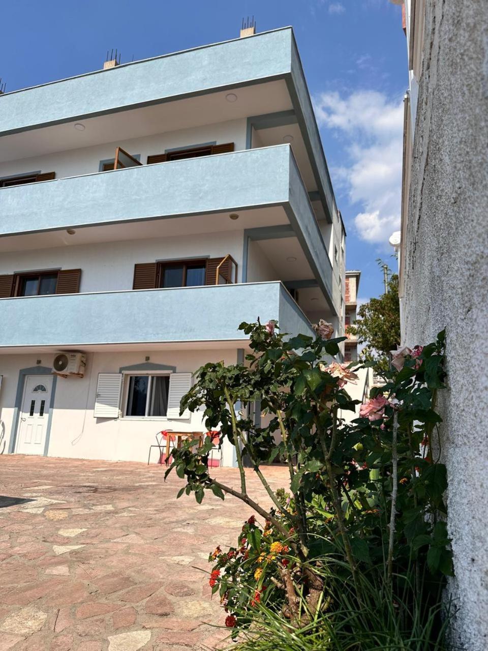 Kenza Apartments Sarande Exterior photo